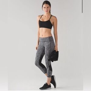 Lululemon Pace Rival Crop (19")
Power Luxtreme Suited Jacquard Black White/Black
